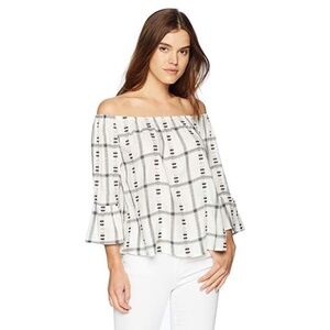EUC BB Dakota Londyn Southwestern Embroidered Off Shoulder Top Size Small